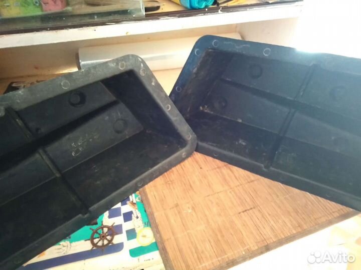 Пластиковые вставки в нишу багажника priora