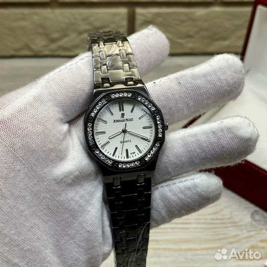 Часы женские