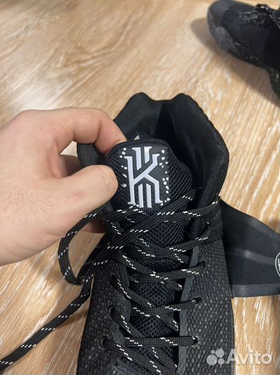 Кроссовки Nike Kyrie 46