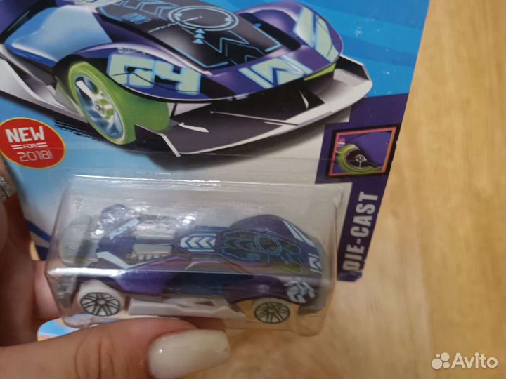 Машинки hot wheels