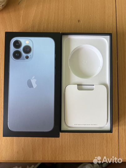 Коробка от iPhone 13 pro max