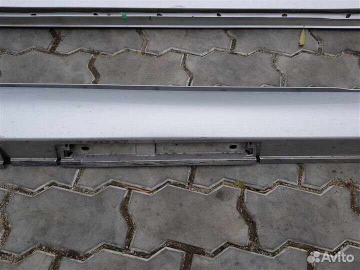 Накладка на порог лев. Lexus LS460