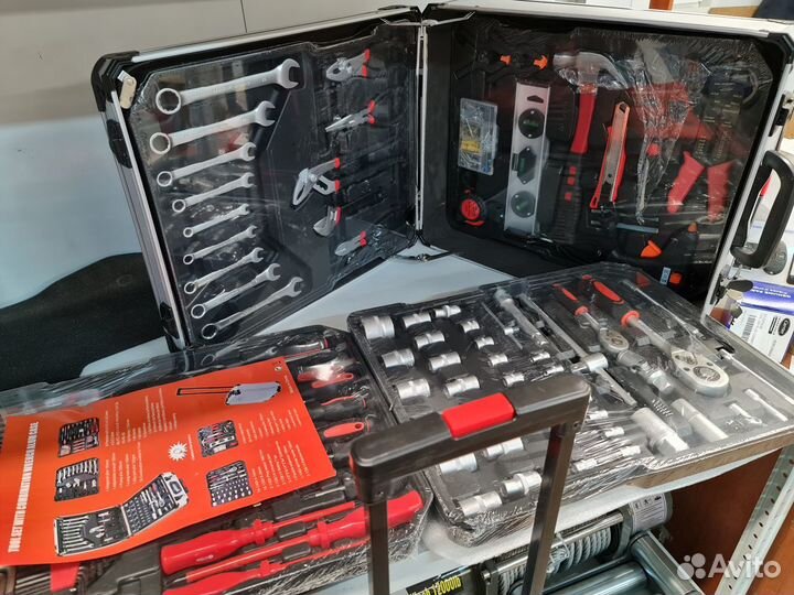 Набор инструментов, ключей, головок 187 шт. Кейс