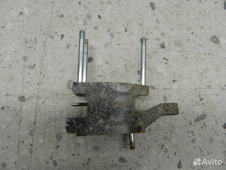 Фланец вент. картер. газов Toyota Land Cruiser Pra