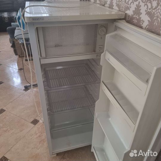 Холодильник на запчасти