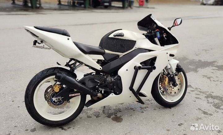 Продам Honda CBR954RR