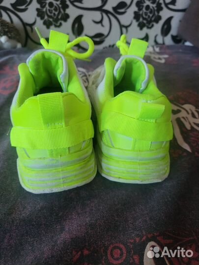 Кроссовки 28 размер