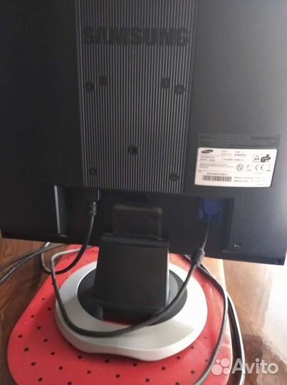 Монитор Samsung