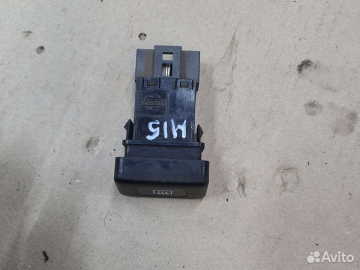 Кнопка обогрева заднего стекла Nissan Almеra N15