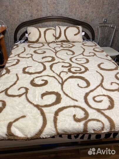 Комлект одеяло и2 подушки