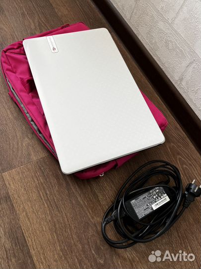 Нетбук packard bell