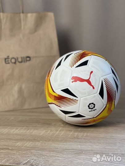 Футбольный мяч