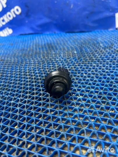 Концевик двери Renault Logan 1 седан 2007