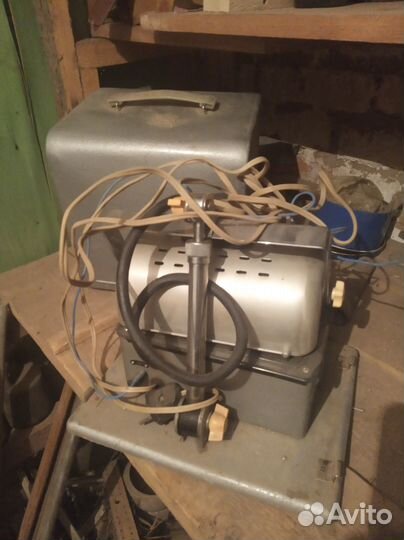 Кварцевая лампа. СССР окн-11