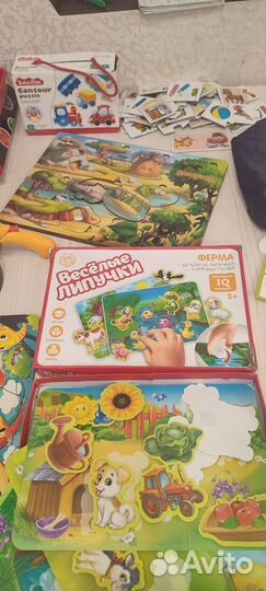 Развивающие игрушки для малышей пакетом