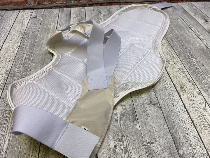 Защита корпуса для каратэ BoyBo белая