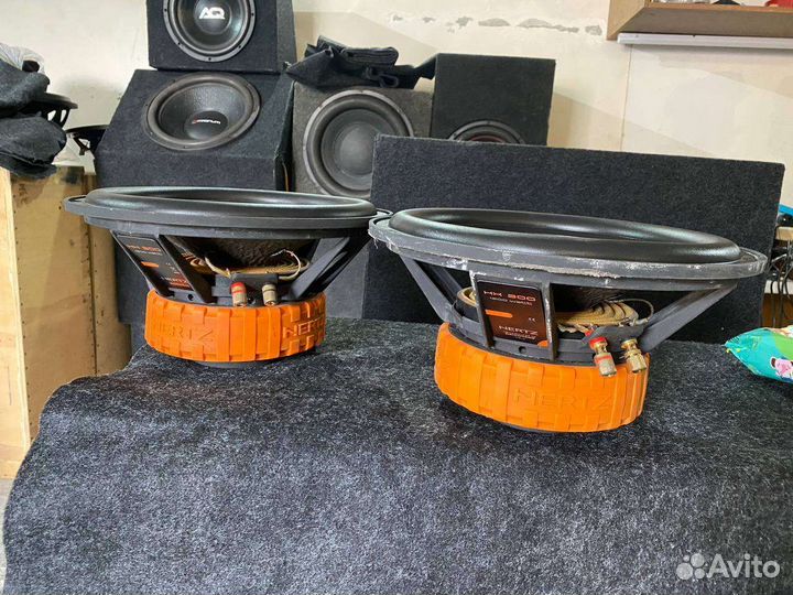 Сабвуфер моноблок