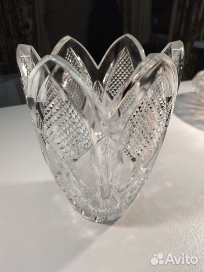 Хрустальная ваза