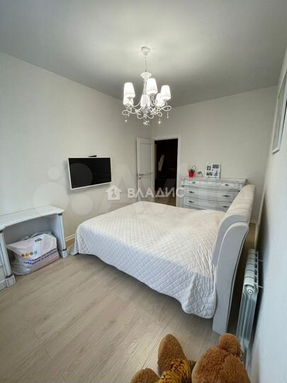 2-к. квартира, 57 м², 1/4 эт.