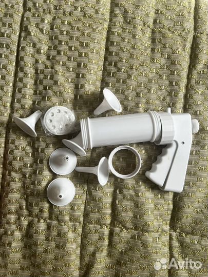 Кондитерский шприц с насадками