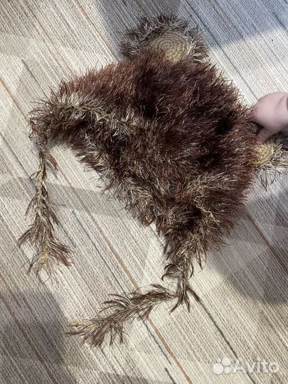 Шапка на год