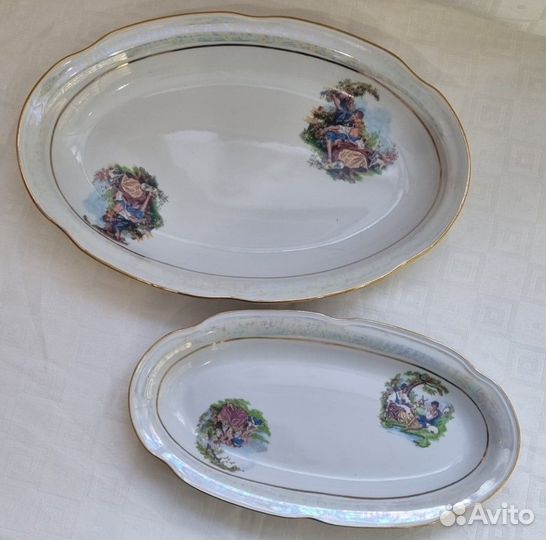 Фарфоровый набор посуды 