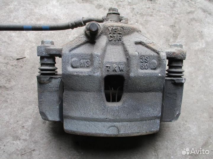 Суппорт передний правый для Hyundai Sonata VII L