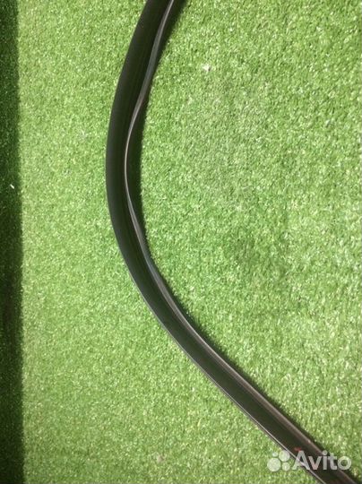 Уплотнитель стекла двери передний левый Kia Ceed