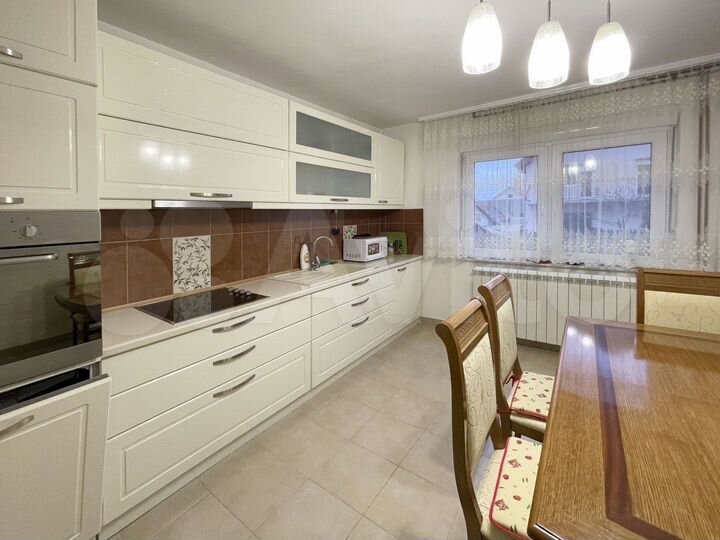 Дом 266 м² на участке 5,6 м² (Сербия)