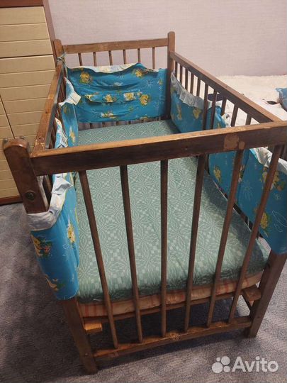Детская кроватка
