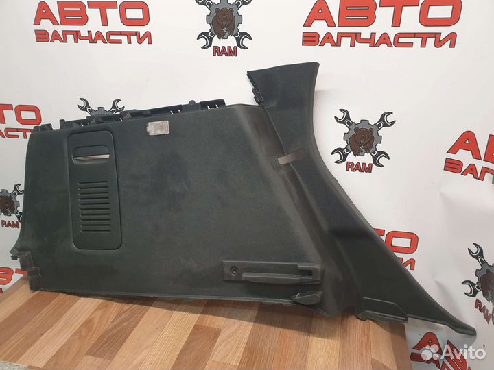 Обшивка багажника левая Renault Kaptur