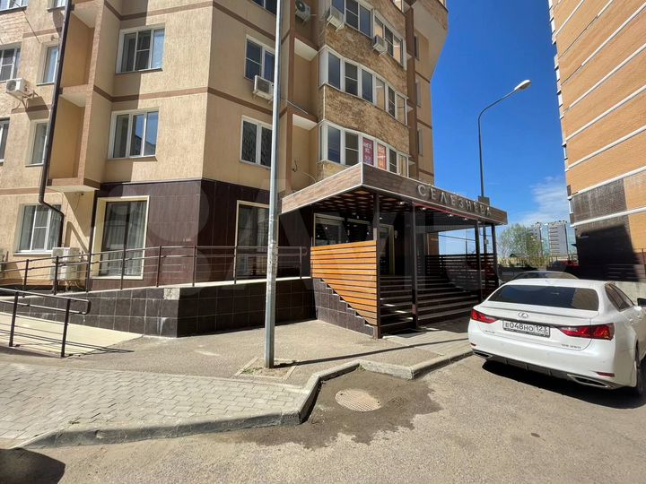Коммерческое помещение (ремонт, мебель), 275 м²