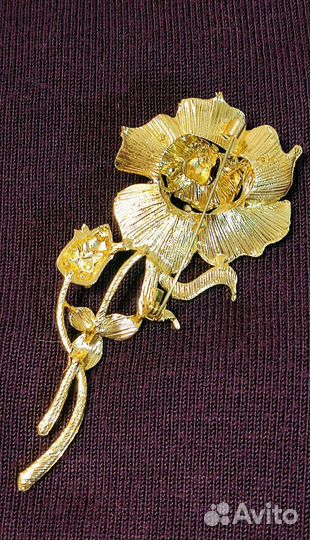 Брошь на одежду Роза