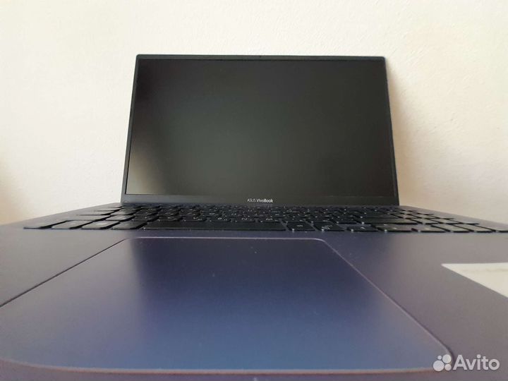 Продаю Asus VivoBook 15