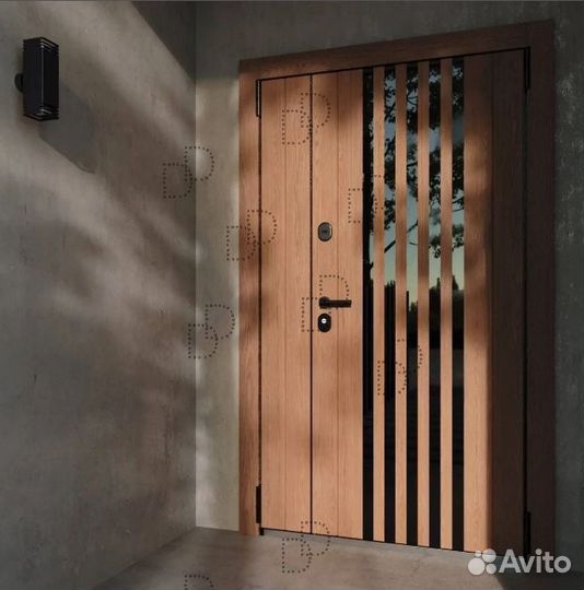 Уличная металлическая входная дверь в дом