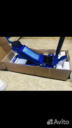 Домкрат подкатной гидравлический V3 LOW profile