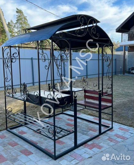 Беседка с мангалом