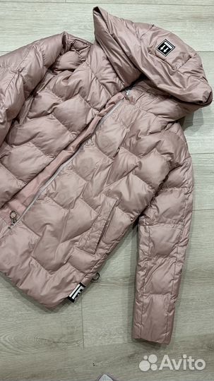 Пуховик зимний женский
