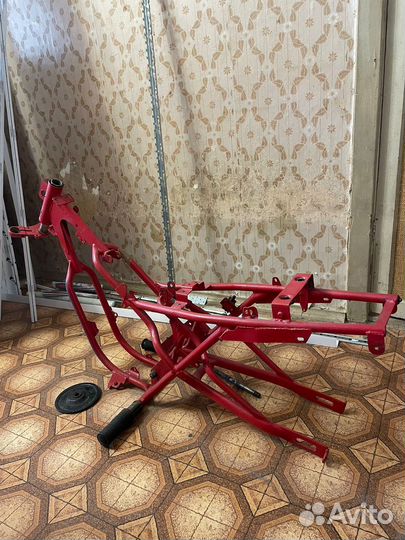 Рама зид пилот