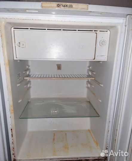 Холодильник Бирюса