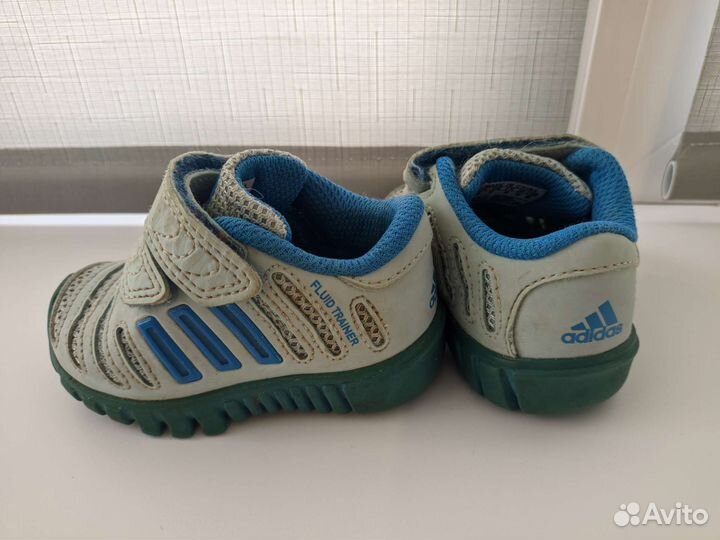 Кроссовки adidas