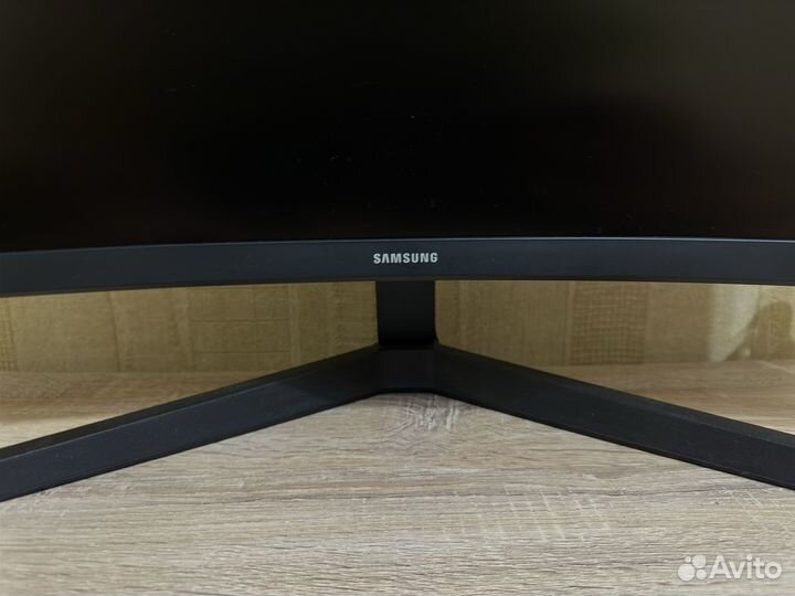 Монитор Samsung Odyssey G5 32 32G54tqwi