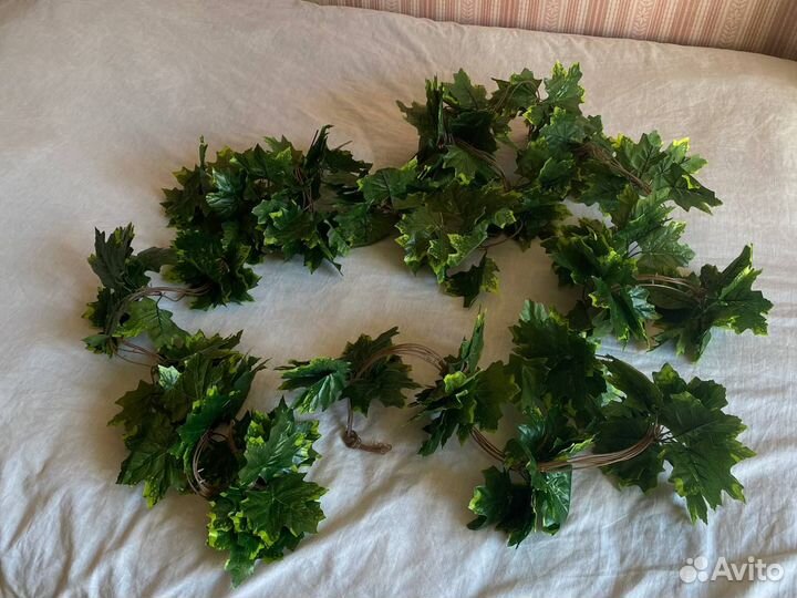 Гирлянда из искусственных кленовых листьев