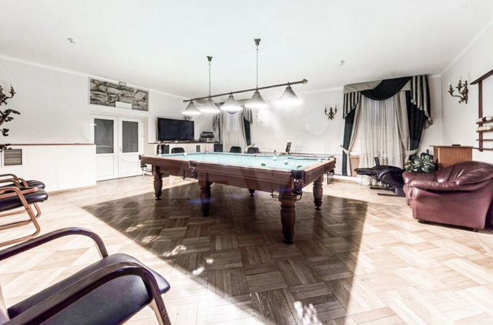 Продам здание, 903 м²