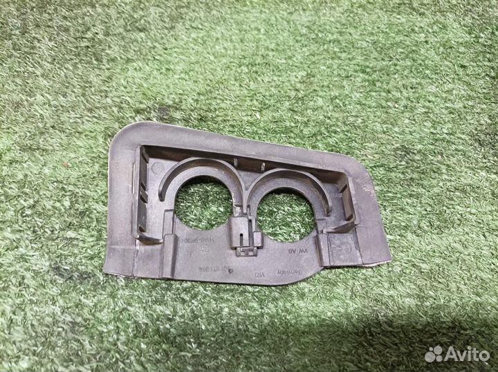 Водосток VW Jetta 2005-2011