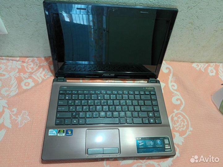 Продаю ноутбук asus