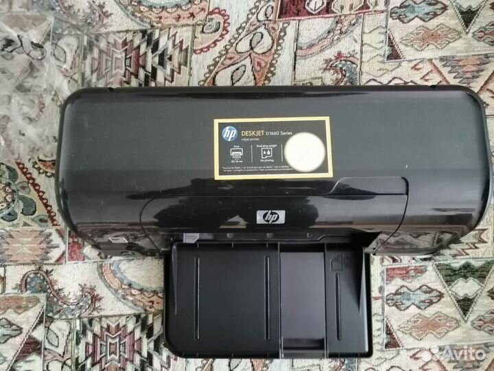 HP Deskjet D1660 Цветной струйный принтер