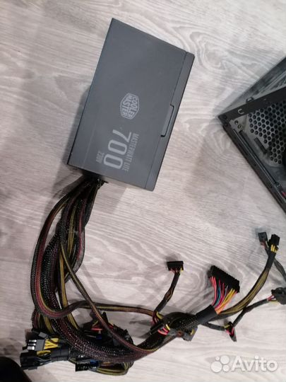 Блок питания cooler master 700W