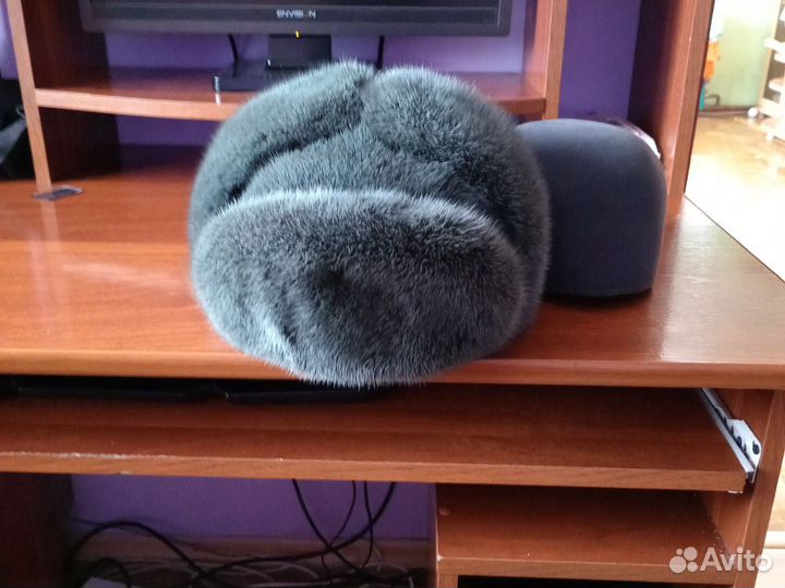 Меховая женская шапка