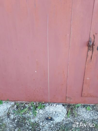 Автомобильная антенна для радио